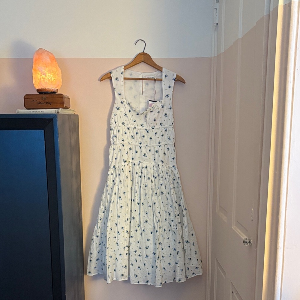 Avec Les Filles - XS White Cap Sleeve Dress with Blue Floral Pattern